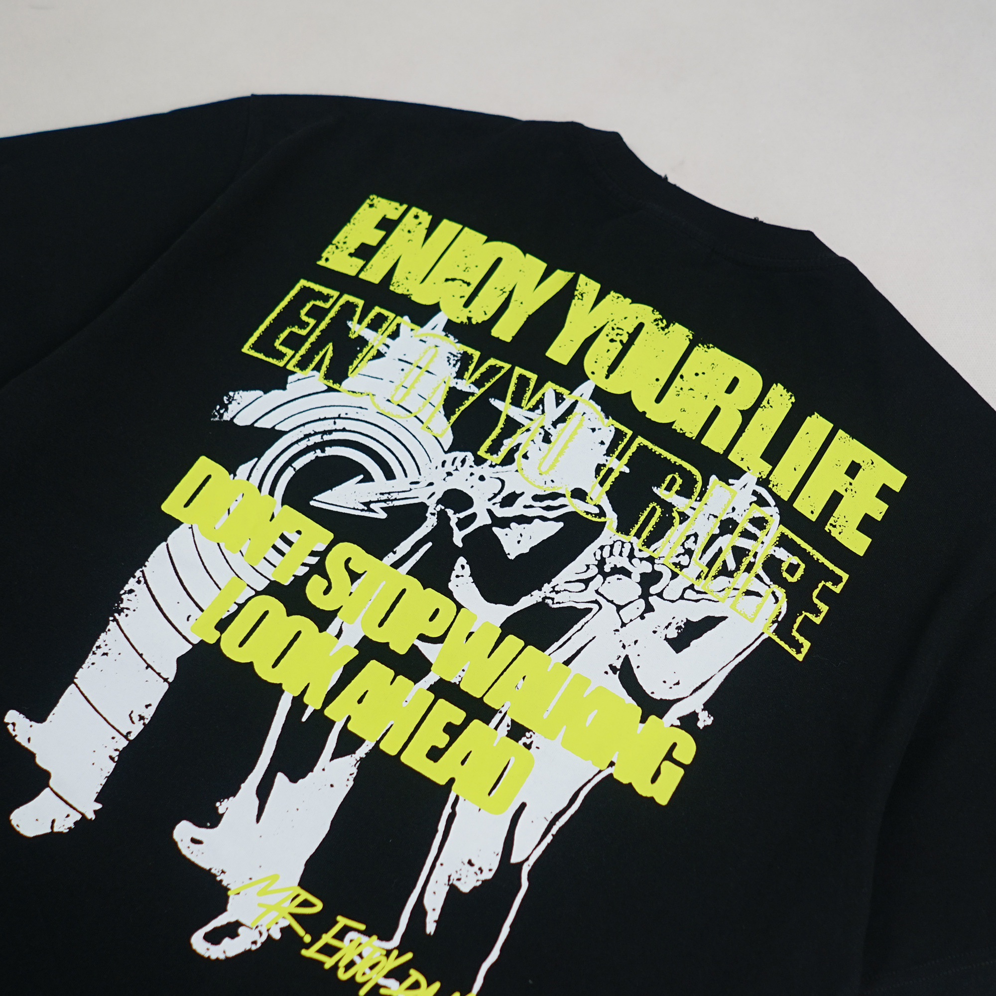 Medm Rock Band Tee - Black