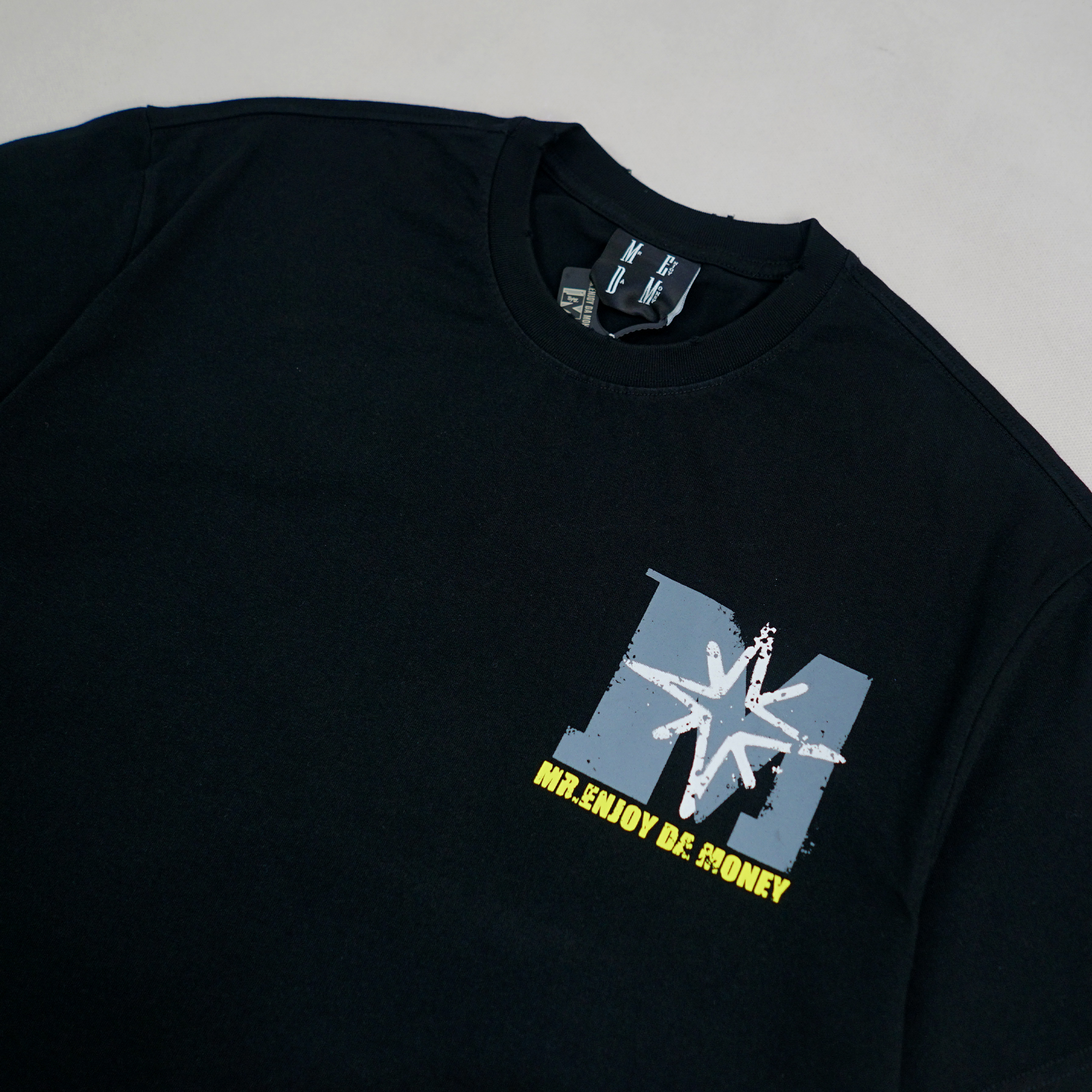 Medm Rock Band Tee - Black